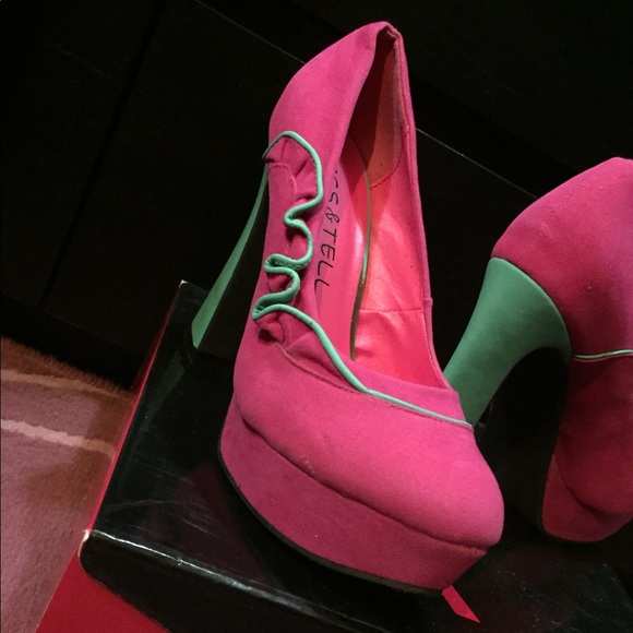 Shoes - Picture 3 of 5